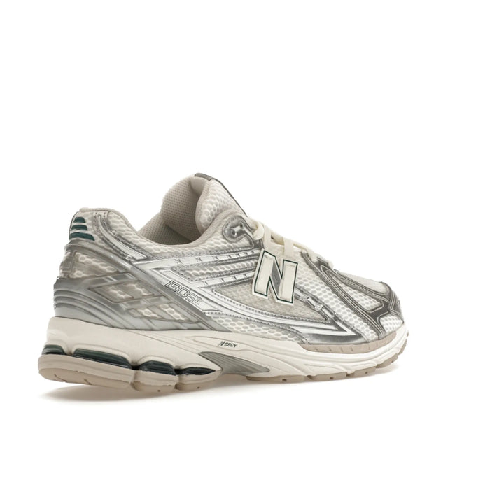 New Balance 1906R Silver Metallic Sea Salt