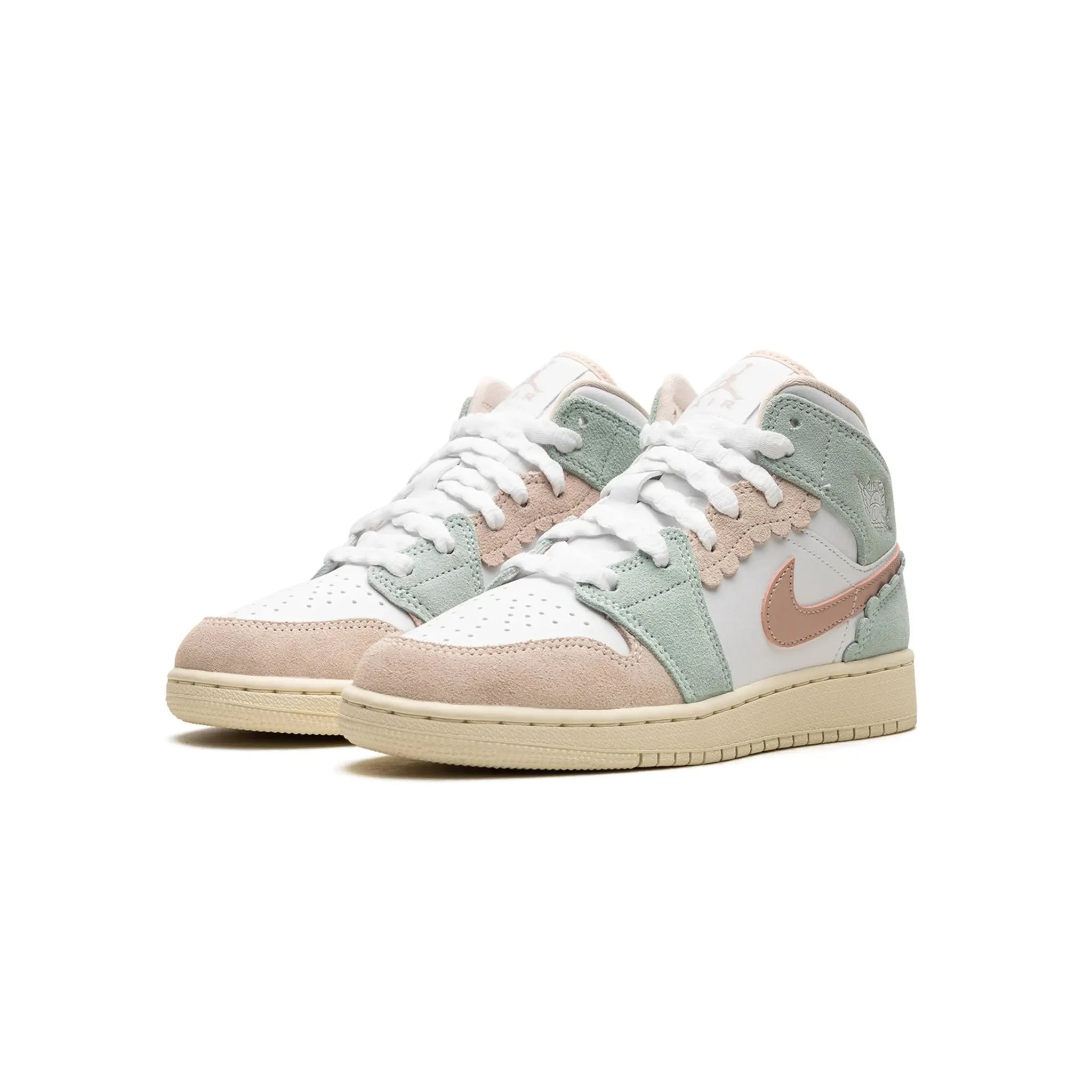 Jordan 1 Mid SE Pink Oxford (GS)