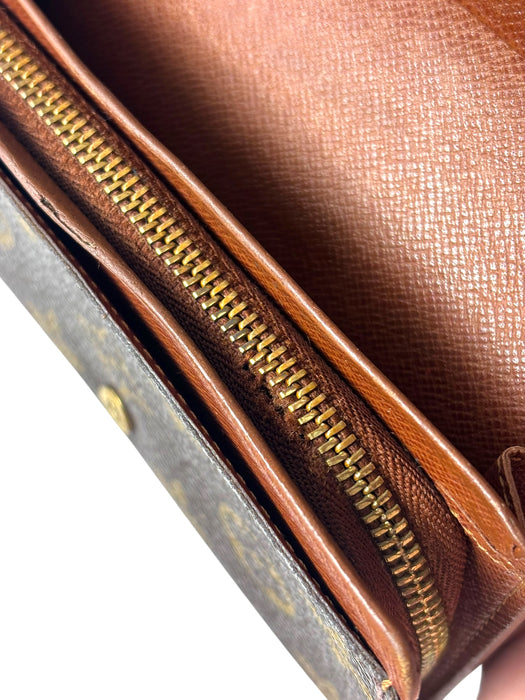 Louis Vuitton Monogram Porte Monnaie Tresor Bi-fold Wallet