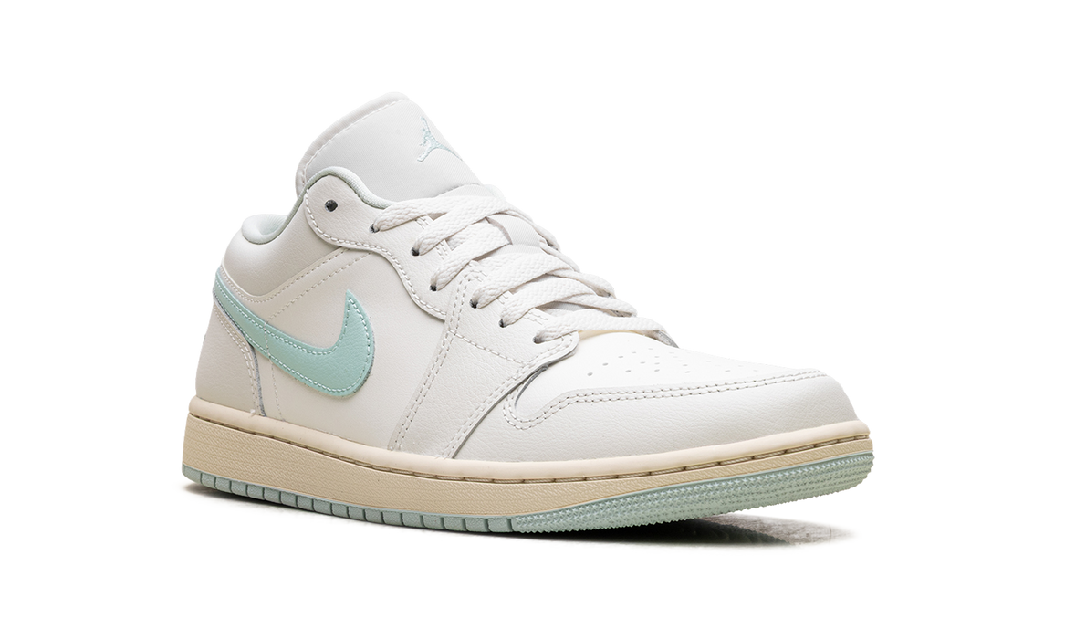 Jordan 1 Low Sail Igloo (Women's)