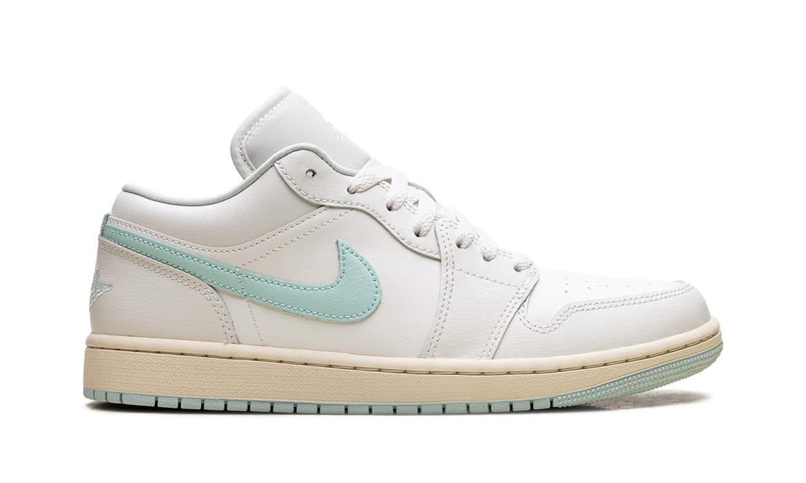 Jordan 1 Low Sail Igloo (Women's)