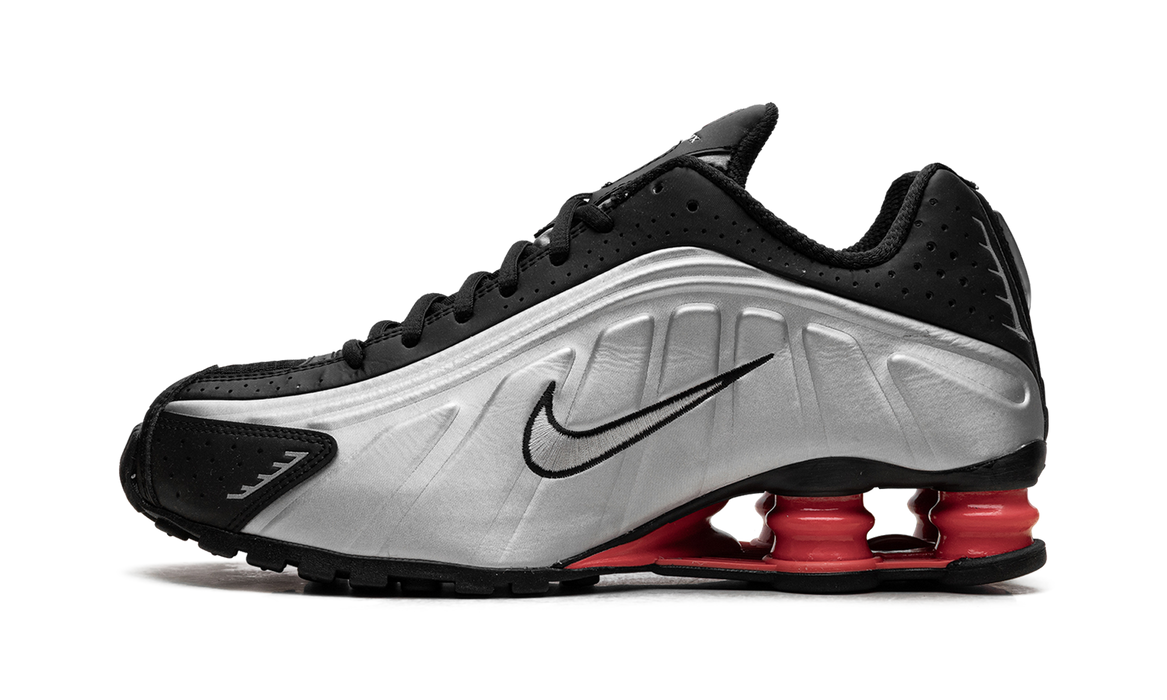 Nike Shox R4 Black Metallic Silver (2025) (Women's)